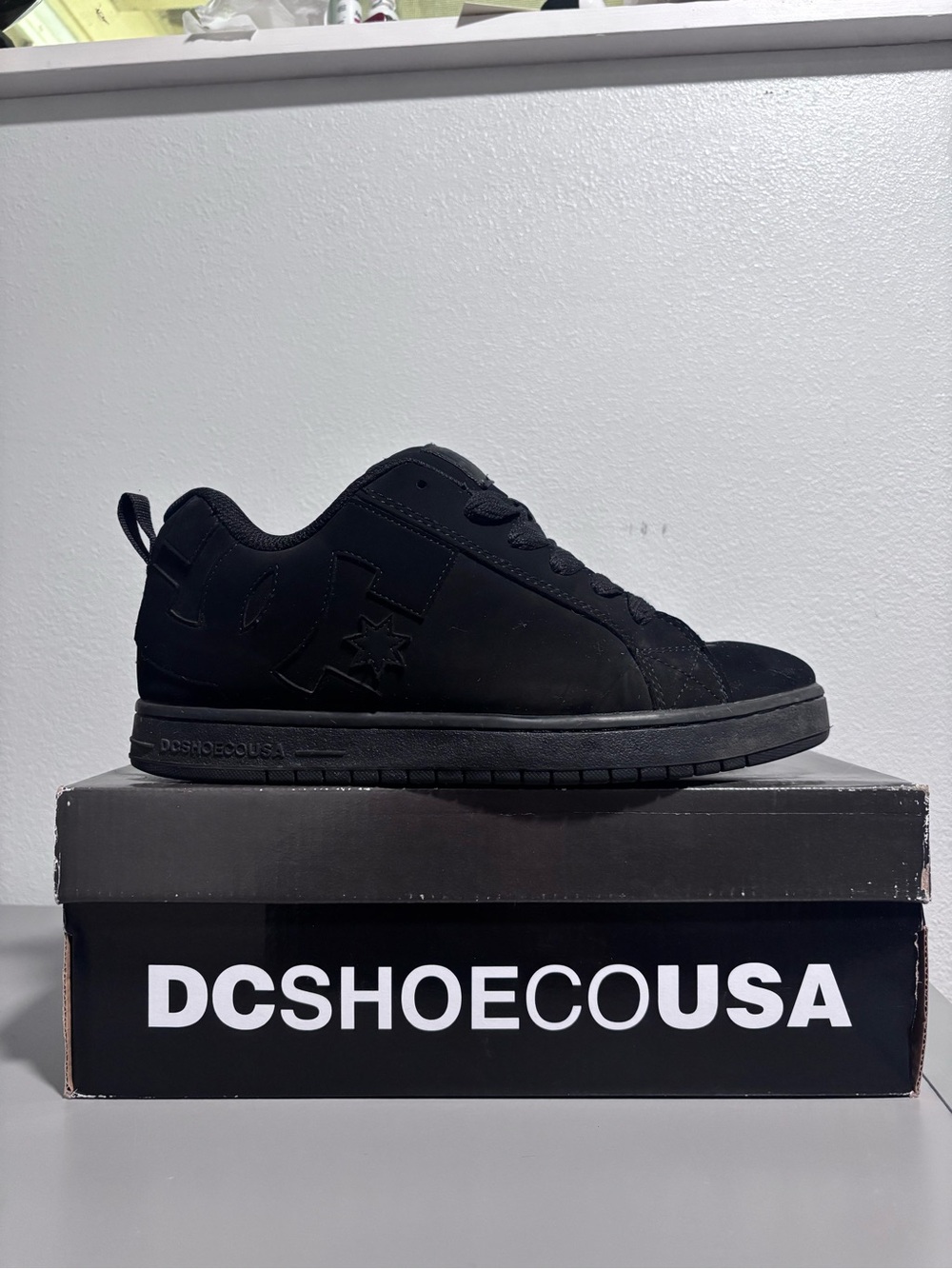 DC Shoes Black Skate Sneakers with Custom studs into laces Mens Size 11.5 - Picture 2 of 5